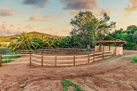 $1,650,000 | 2951 Anaheim Street, Escondido, CA 92025