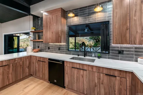 $1,650,000 | 2951 Anaheim Street, Escondido, CA 92025