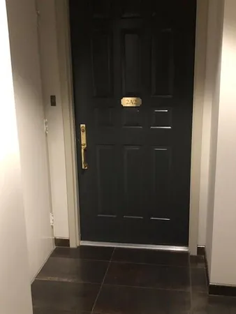 $2,495 | 40 North Interstate Highway 35, Unit 2A2, Austin, TX 78701