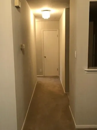 $2,495 | 40 North Interstate Highway 35, Unit 2A2, Austin, TX 78701