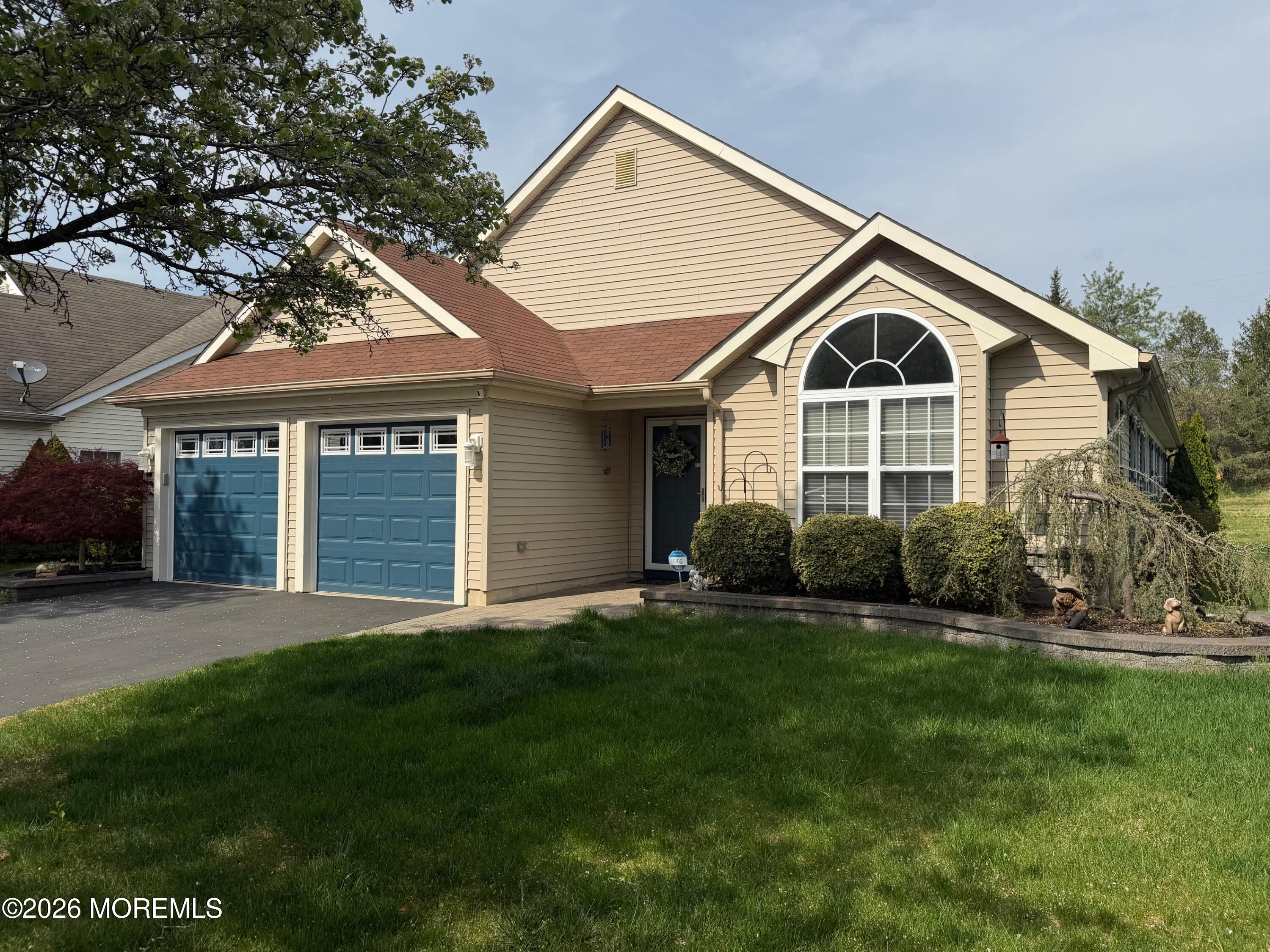 26 Ivy Hill Road Lakewood, NJ 08701 - Photo 2 of 46 4