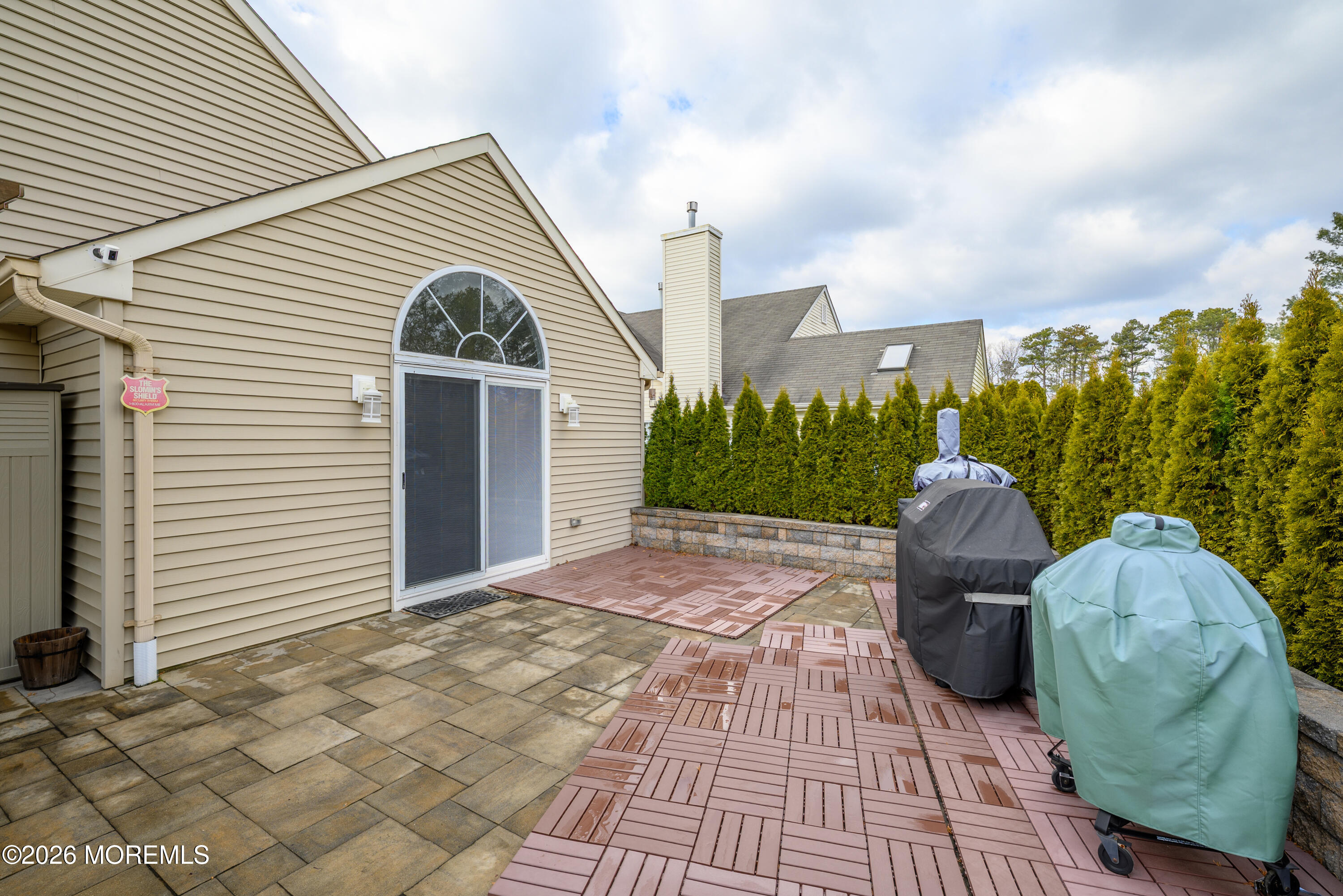 26 Ivy Hill Road Lakewood, NJ 08701 - Photo 36 of 46 a view of a terrace