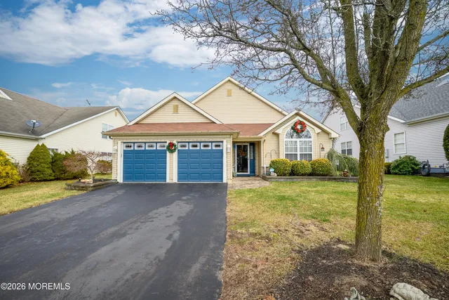 $725,000 | 26 Ivy Hill Road, Lakewood, NJ 08701