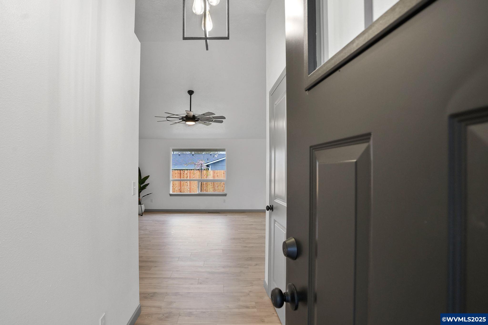 653 Cedar Street Independence, OR 97351 - Photo 4 of 26 Gallery Image 4