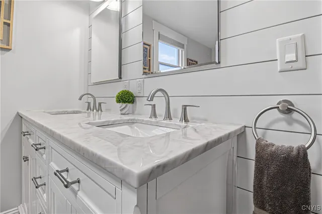 $370,000 | 4619 Highway 26, Vernon, NY 13476