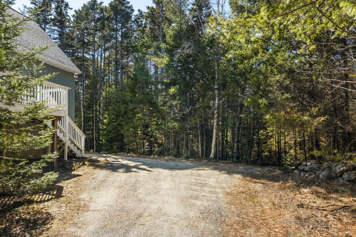 527 Cape Newagen Road Southport, ME 04576 - Photo 4 of 32 4.