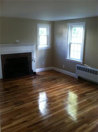 32 Intervale Terrace Reading, MA 01867 - Photo 5 of 9 Gallery Image 5