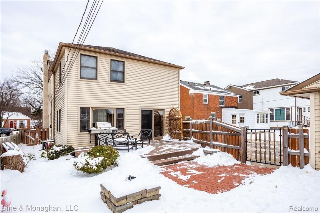 1242 Hampton Road Grosse Pointe, MI 48236 - Photo 43 of 50 1242 Hampton Small046.jpg