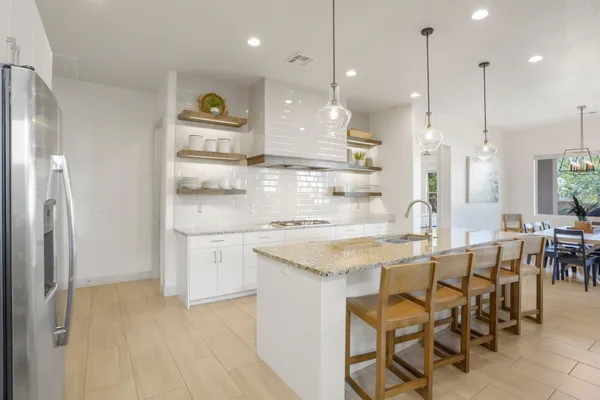 $1,050,000 | 3770 West Oasis Lane, Unit 34, Santa Clara, UT 84765