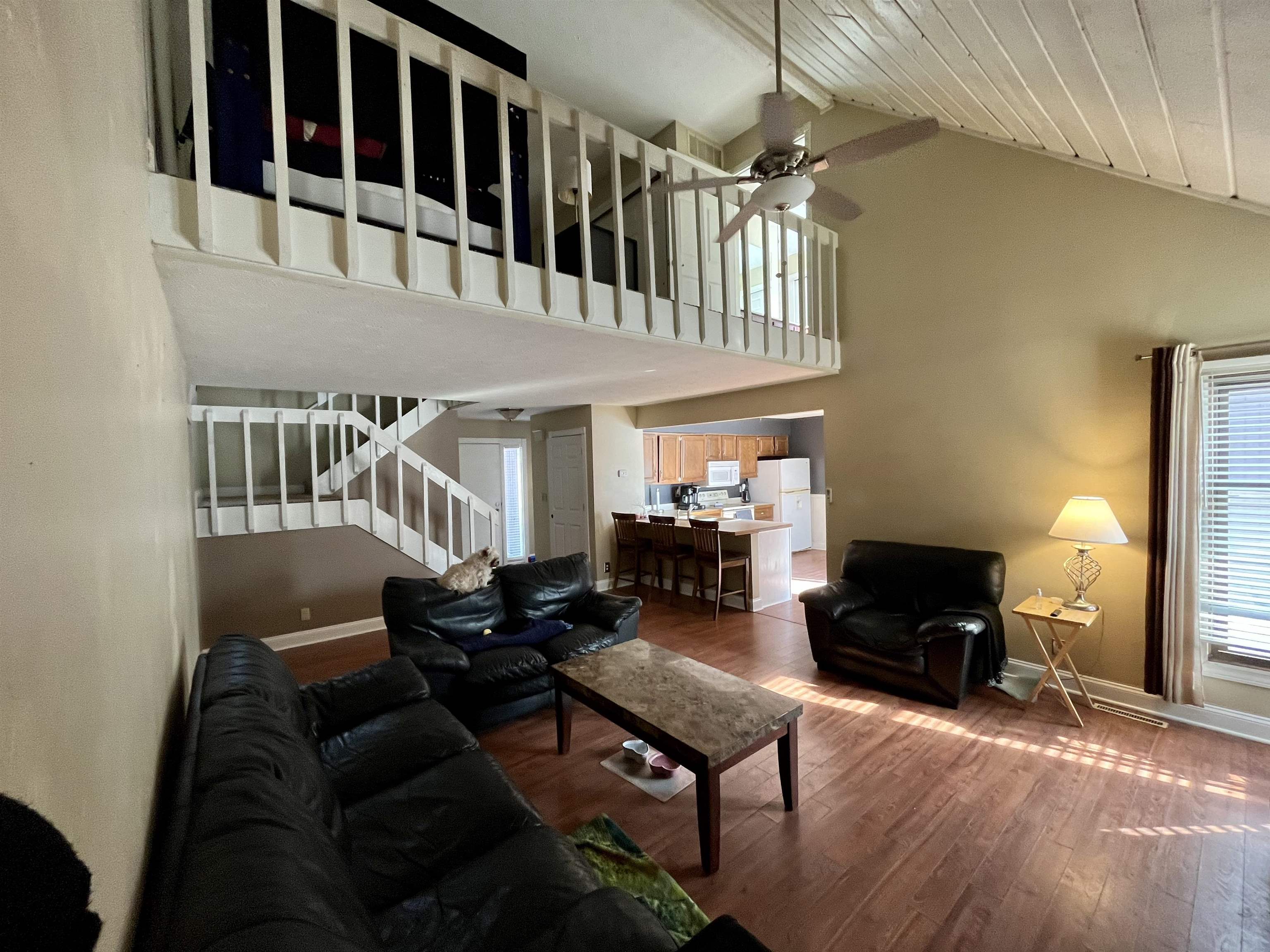 5051 Woodlake Drive Loves Park, IL 61111 - Photo 8 of 20 a living room with furniture