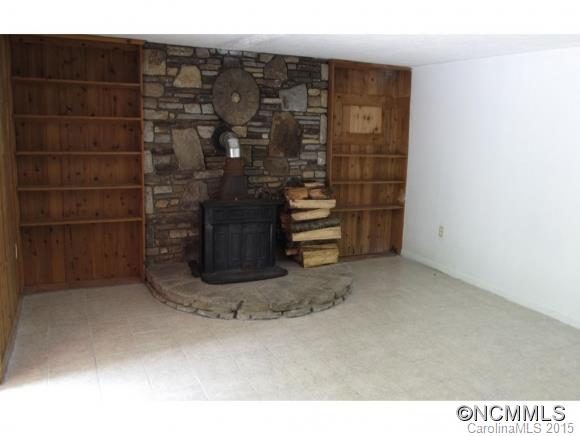 3 Garrison Road Fairview, NC 28730 - Photo 4 of 6 Gallery Image 4