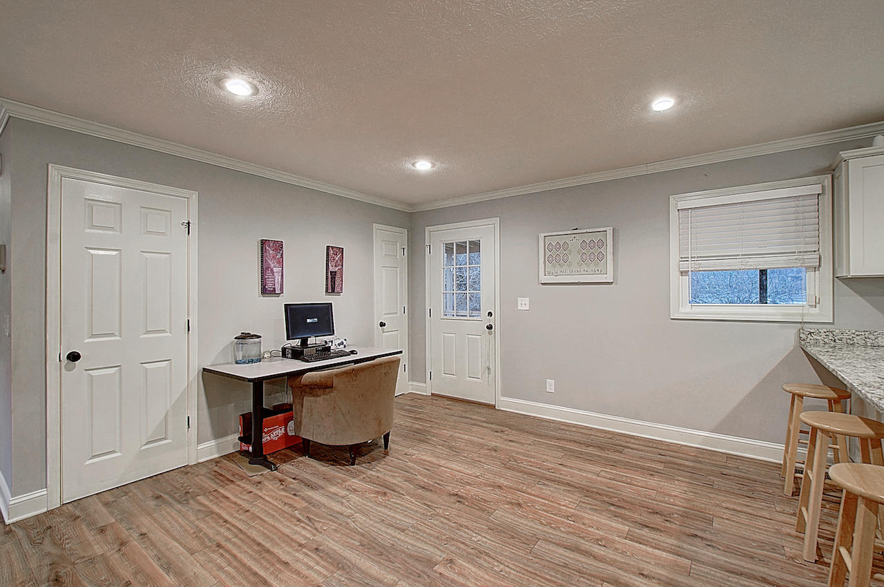 122 Ed Davis Road Elizabethton, TN 37643 - Photo 15 of 35 Flex Space