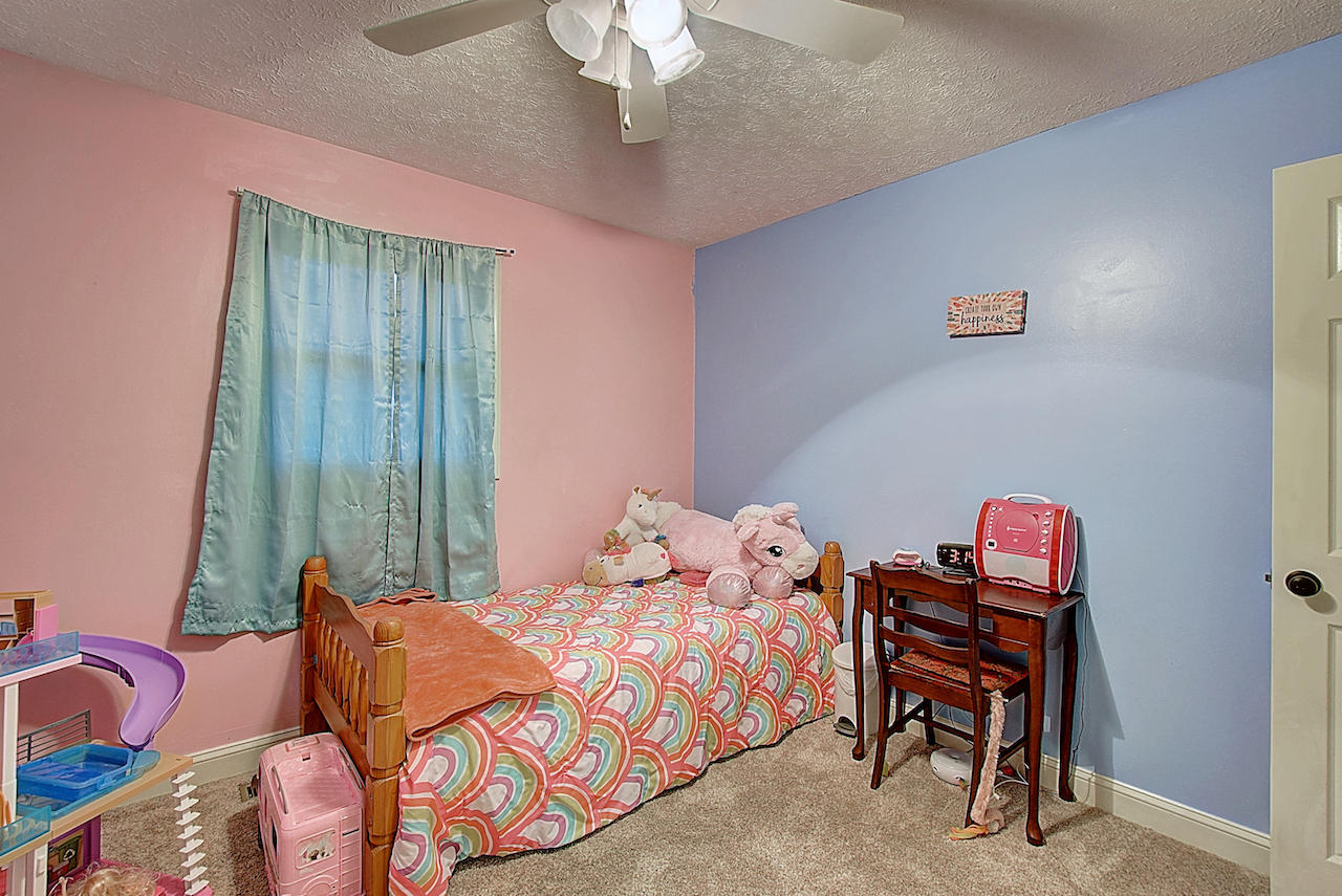 122 Ed Davis Road Elizabethton, TN 37643 - Photo 22 of 35 Bedroom Two