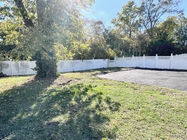 $189,900 | 8354 Latty Avenue, Hazelwood, MO 63042