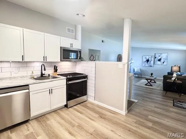 $189,900 | 8354 Latty Avenue, Hazelwood, MO 63042