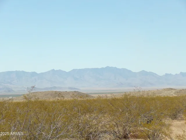 a view of an mountain