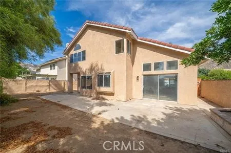 a picture of a wall with white wall painting