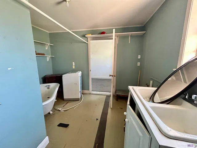 $320,000 | 6688 West Main Street, Houma, LA 70360