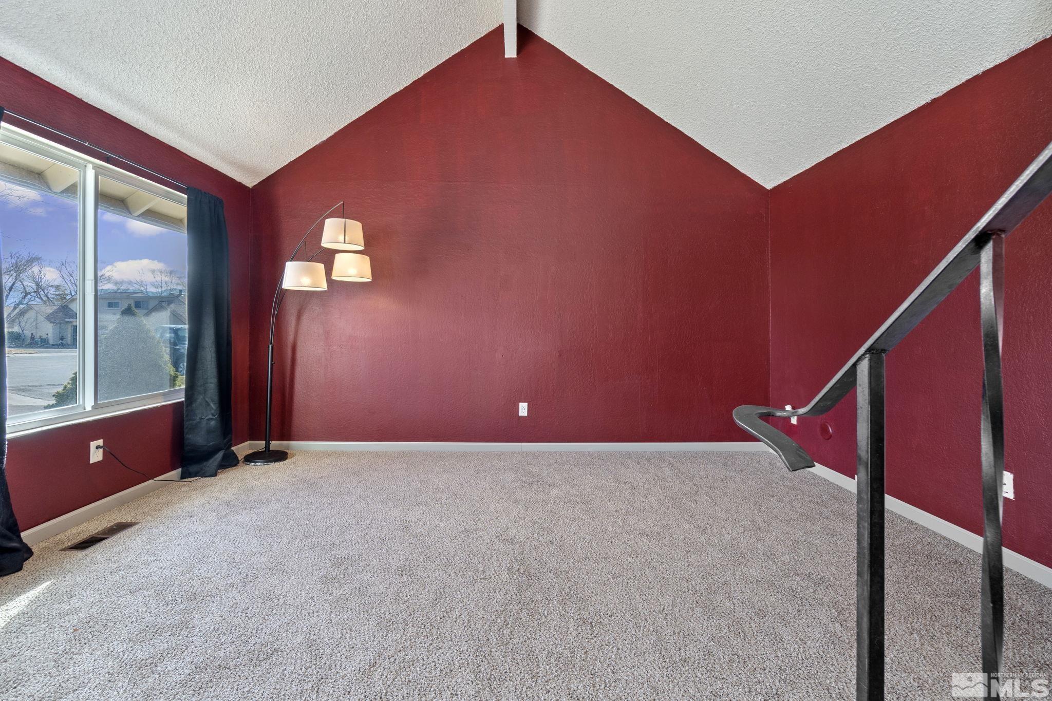 68 Condor Circle Carson City, NV 89701 - Photo 7 of 33