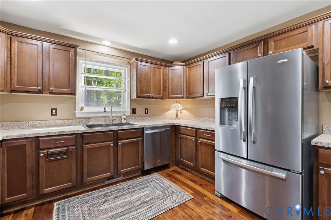 9006 Shawonodasee Road Chesterfield, VA 23832 - Photo 10 of 34