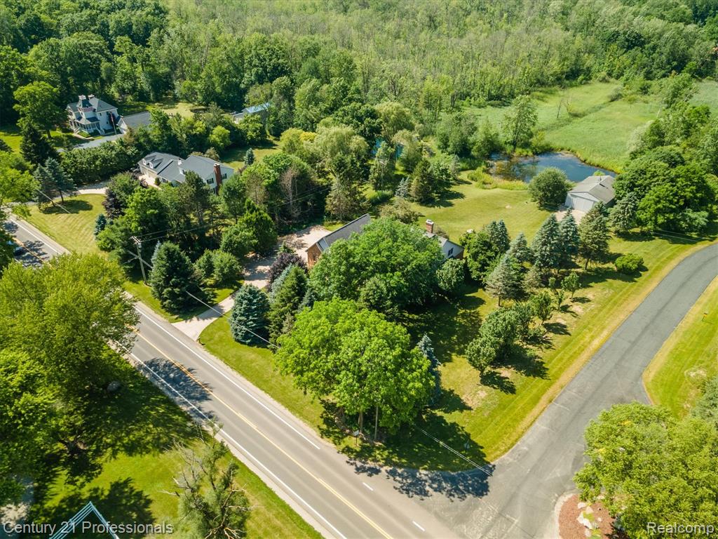 6279 7 Mile Road South Lyon, MI 48178 - Photo 82 of 98 Gallery Image 82