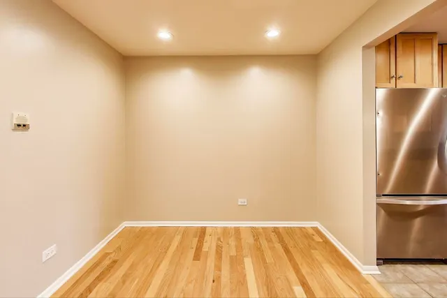 $329,000 | 1640 West Partridge Lane, Unit 7, Arlington Heights, IL 60004