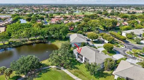 $400,000 | 11538 Briarwood Circle, Unit 4, Boynton Beach, FL 33437