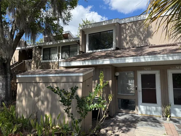 $1,900 | 5055 Eaglesmere Drive, Unit D04, Orlando, FL 32819