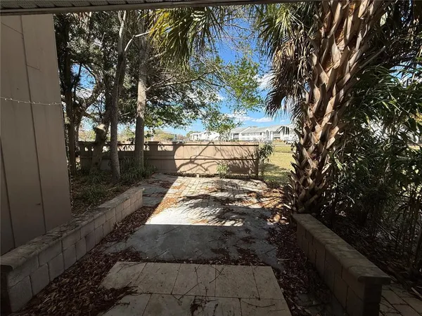 $1,900 | 5055 Eaglesmere Drive, Unit D04, Orlando, FL 32819