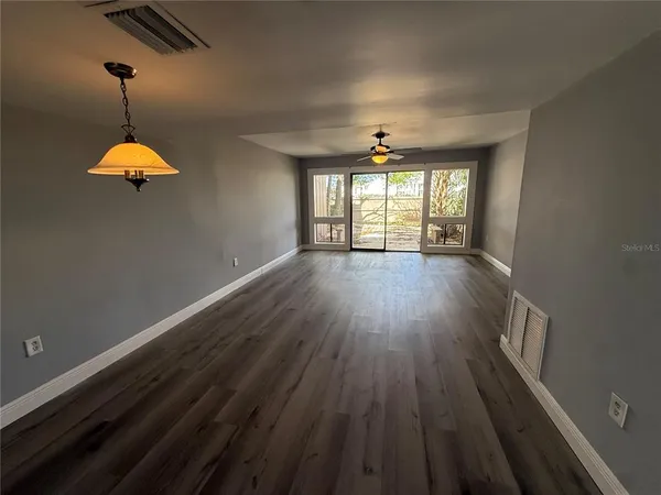 $1,900 | 5055 Eaglesmere Drive, Unit D04, Orlando, FL 32819