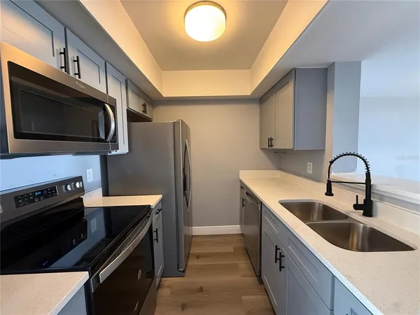 $1,900 | 5055 Eaglesmere Drive, Unit D04, Orlando, FL 32819