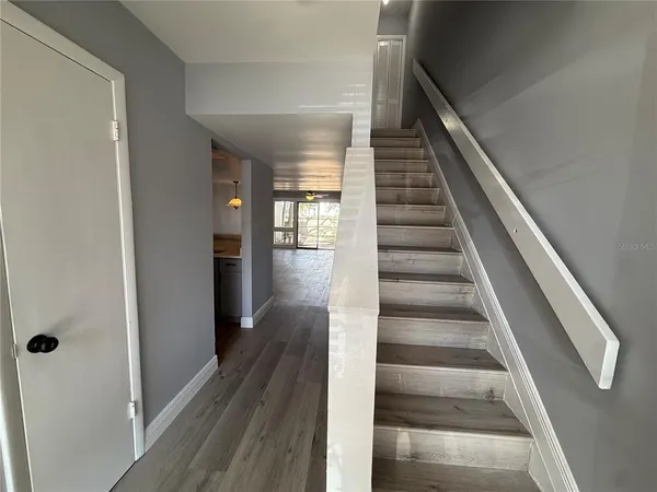 $1,900 | 5055 Eaglesmere Drive, Unit D04, Orlando, FL 32819