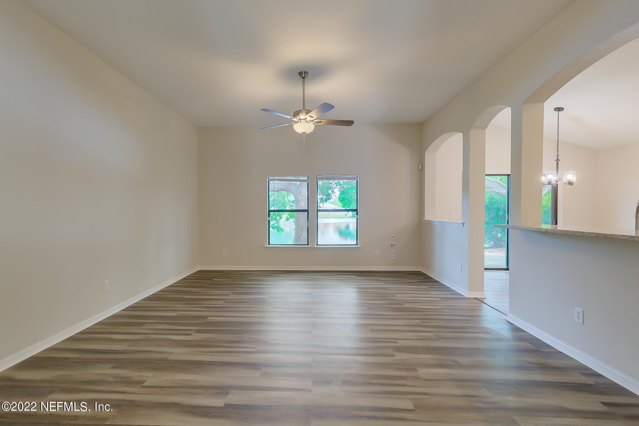 10220 Rising Mist Lane Jacksonville, FL 32221 - Photo 18 of 39 Living Room