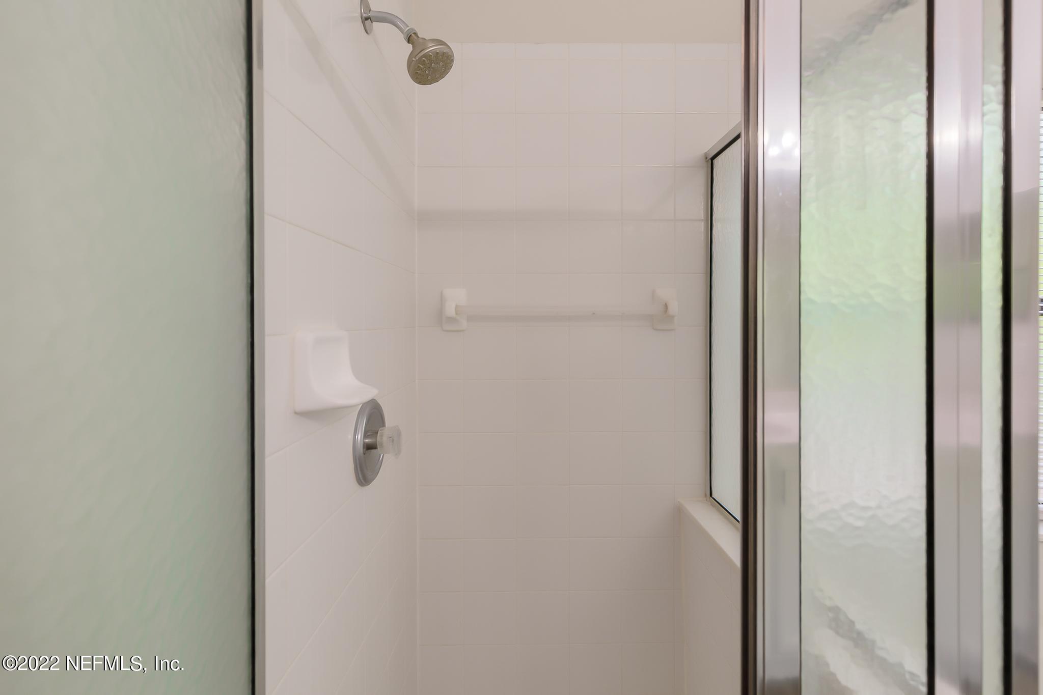 10220 Rising Mist Lane Jacksonville, FL 32221 - Photo 34 of 39 Walk in Shower