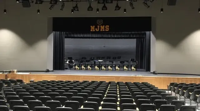 $726,890 | 211 Ash Dale Dr Mount, Old Hickory, TN 37138