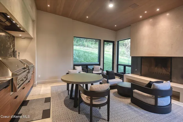 $7,950,000 | 45 Lower Rock Harbor, Sagle, ID 83860