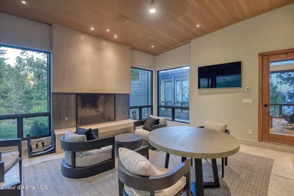 $7,950,000 | 45 Lower Rock Harbor, Sagle, ID 83860