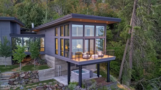 $7,950,000 | 45 Lower Rock Harbor, Sagle, ID 83860