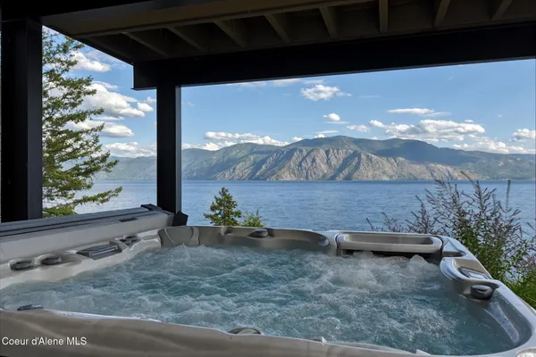 $7,950,000 | 45 Lower Rock Harbor, Sagle, ID 83860