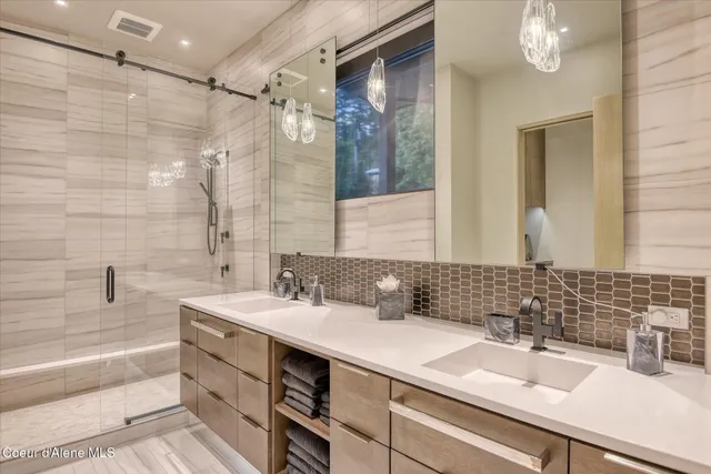 $7,950,000 | 45 Lower Rock Harbor, Sagle, ID 83860