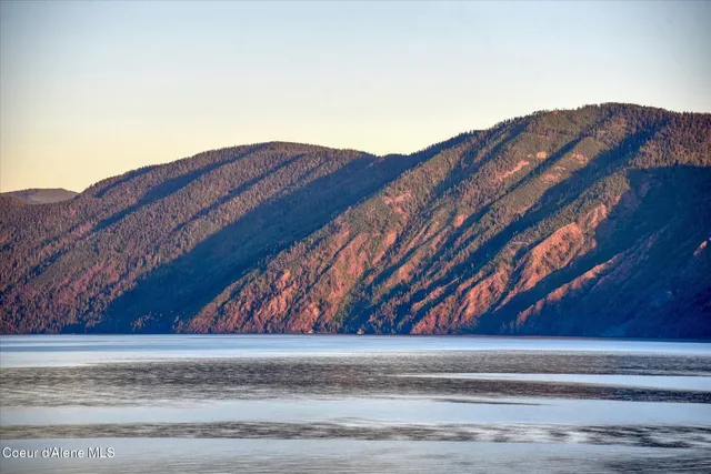 $7,950,000 | 45 Lower Rock Harbor, Sagle, ID 83860