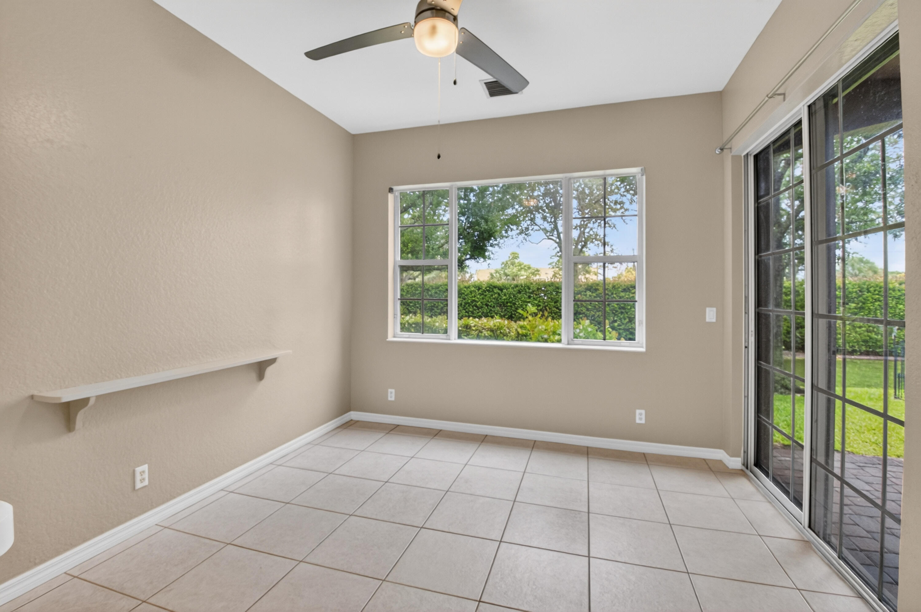 51 Lancaster Road Boynton Beach, FL 33426 - Photo 11 of 61 DSC_8848