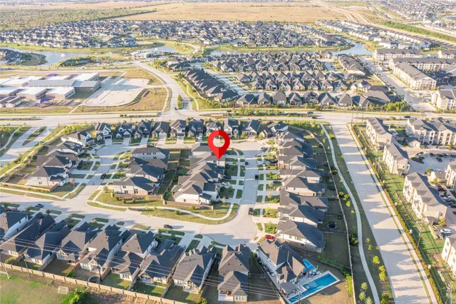 $2,900 | 6014 Churchill Spgs Lane, Fulshear, TX 77441