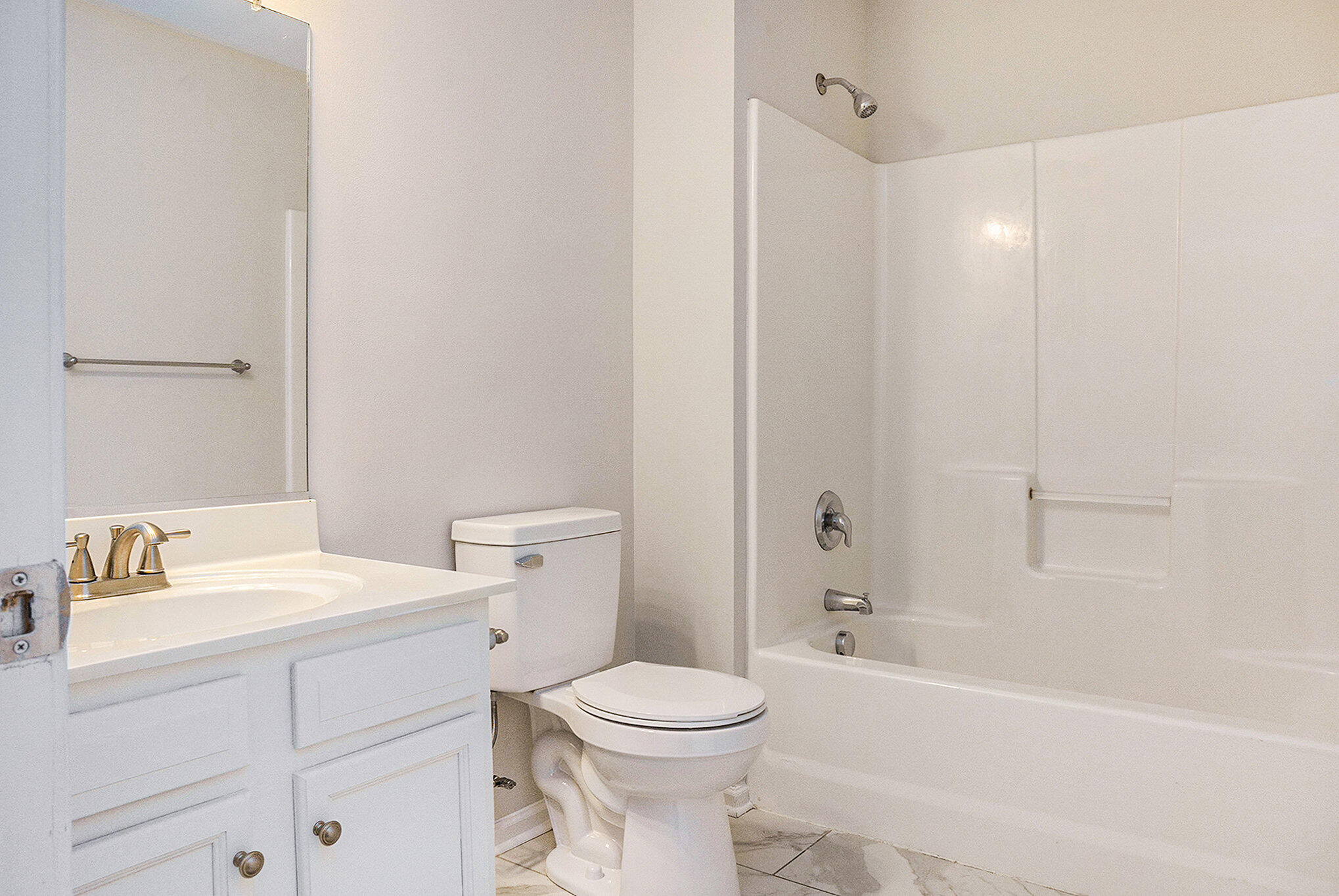 1045 Lexi Court Ladson, SC 29456 - Photo 13 of 19 024_fgp03829_928