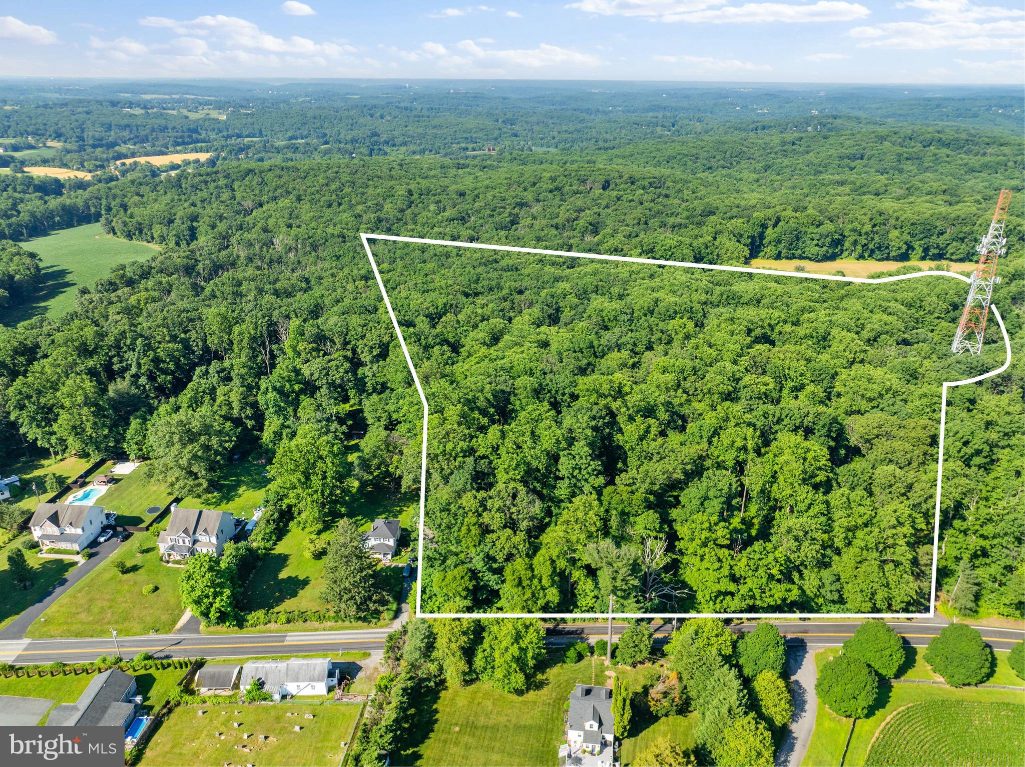 17348 Troyer Road Monkton, MD 21111 - Photo 4 of 7 a view of a city