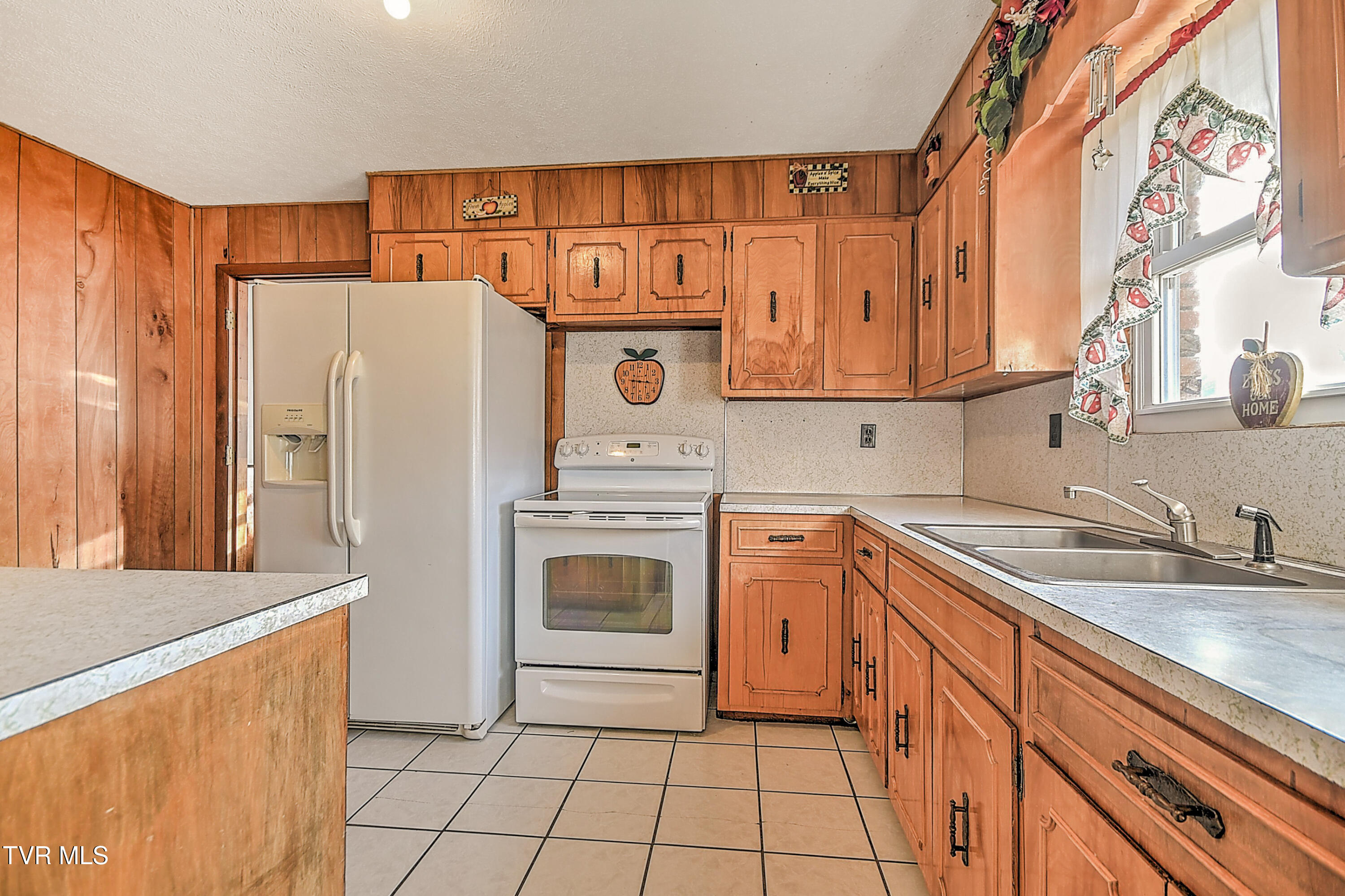 202 Timber Ridge Lane Gate City, VA 24251 - Photo 10 of 32 202 Timberridge JG-11