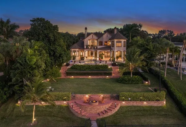 $6,390,000 | 118 Harbor View Lane, Belleair Bluffs, FL 33770