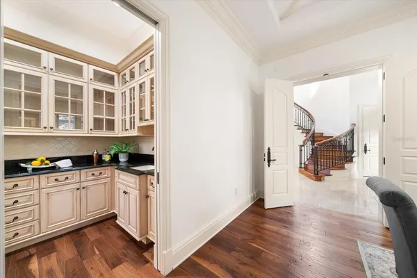 $6,390,000 | 118 Harbor View Lane, Belleair Bluffs, FL 33770