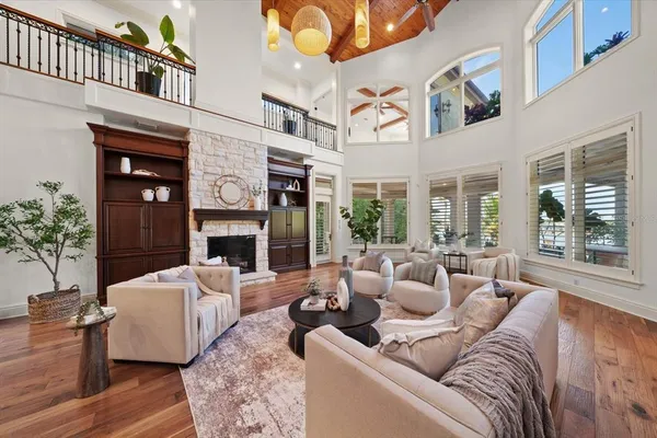 $6,390,000 | 118 Harbor View Lane, Belleair Bluffs, FL 33770