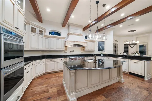 $6,390,000 | 118 Harbor View Lane, Belleair Bluffs, FL 33770